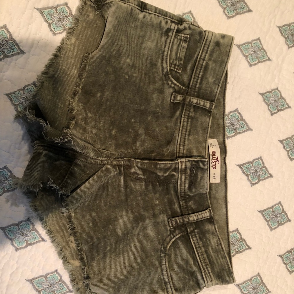 corduroy green hollister shorts